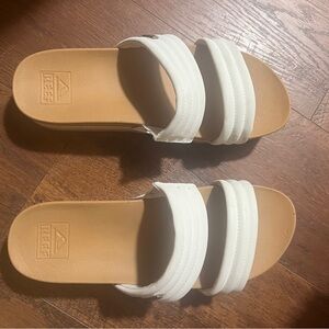 Reef White and Tan Sandals with Padded Straps ( like new)
